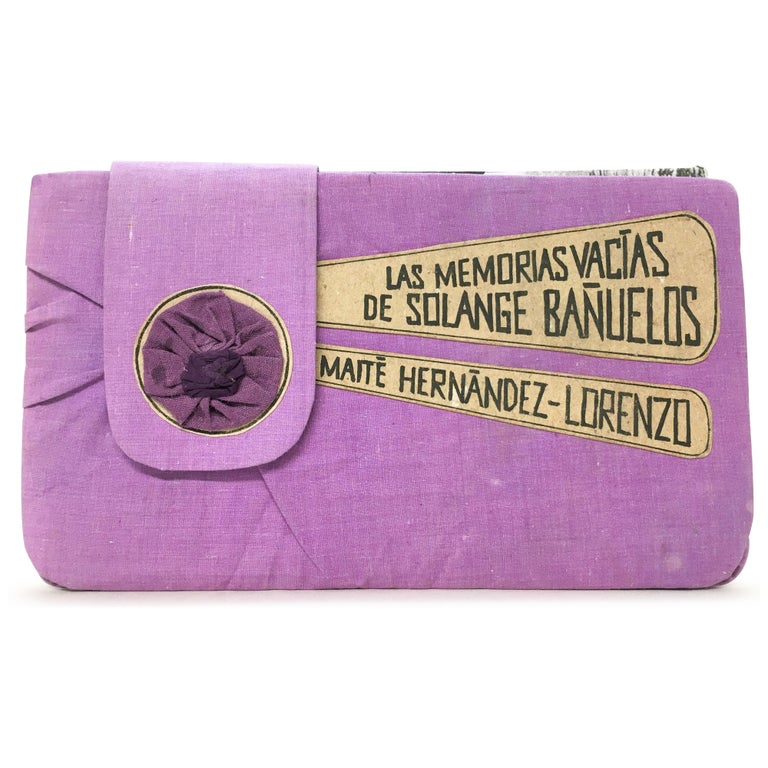 Item No: #306764 Las memorias vacías de Solange Bañuelos. Maité Hernández-Lorenzo.